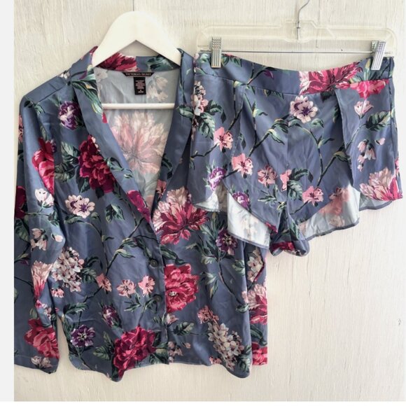VICTORIAS SECRET Satin Floral 2-Piece Pajama Set Shorts & Shirt Size M - Picture 1 of 9